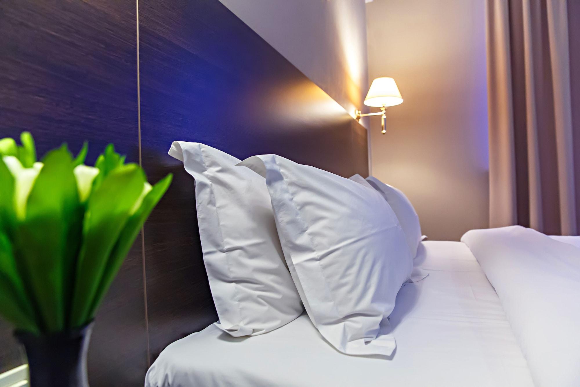 Red Village Hotel Astana Luaran gambar