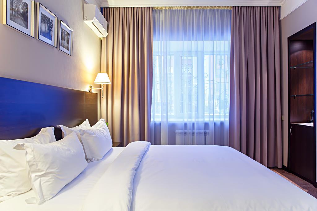Red Village Hotel Astana Luaran gambar