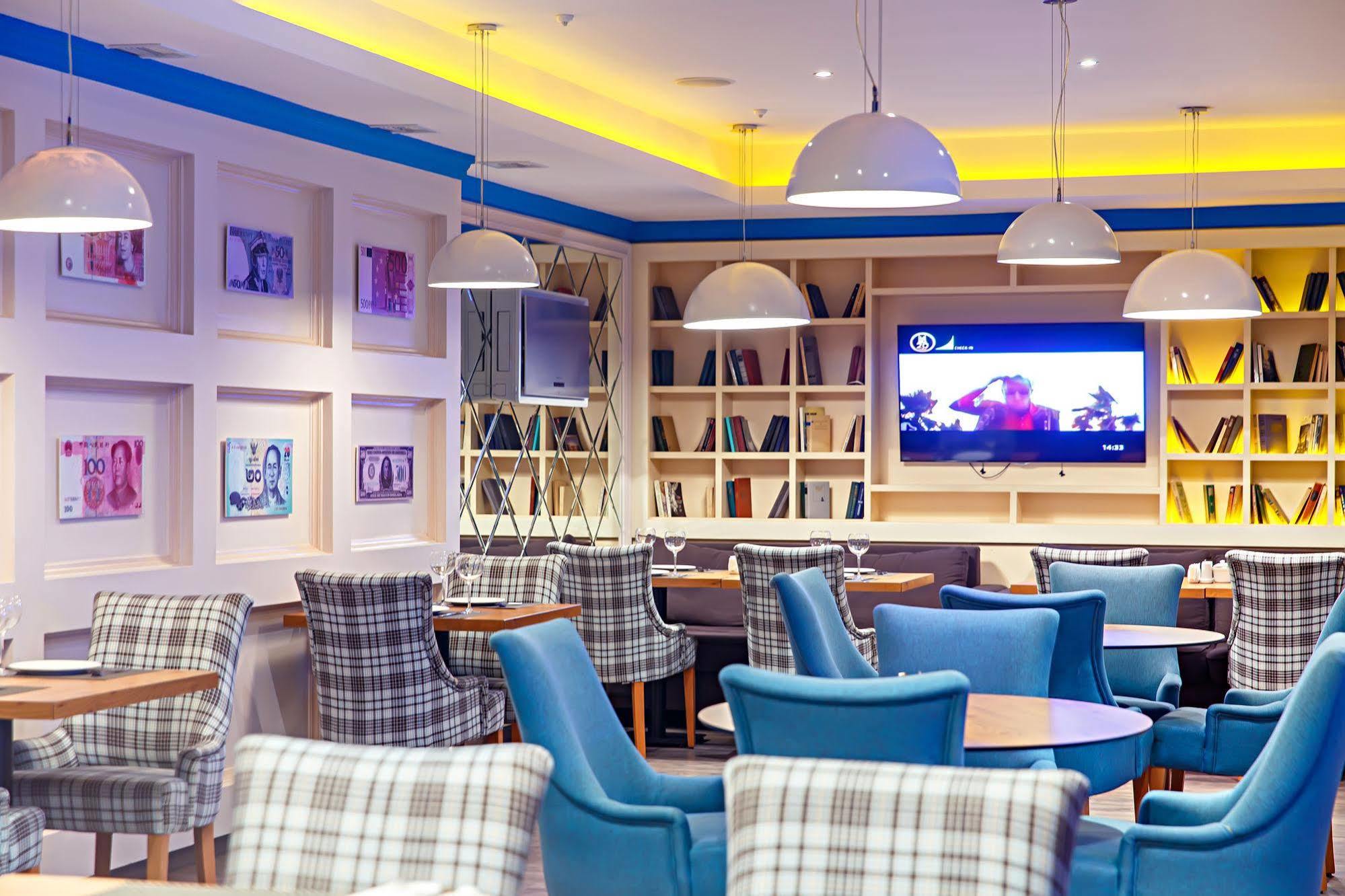 Red Village Hotel Astana Luaran gambar