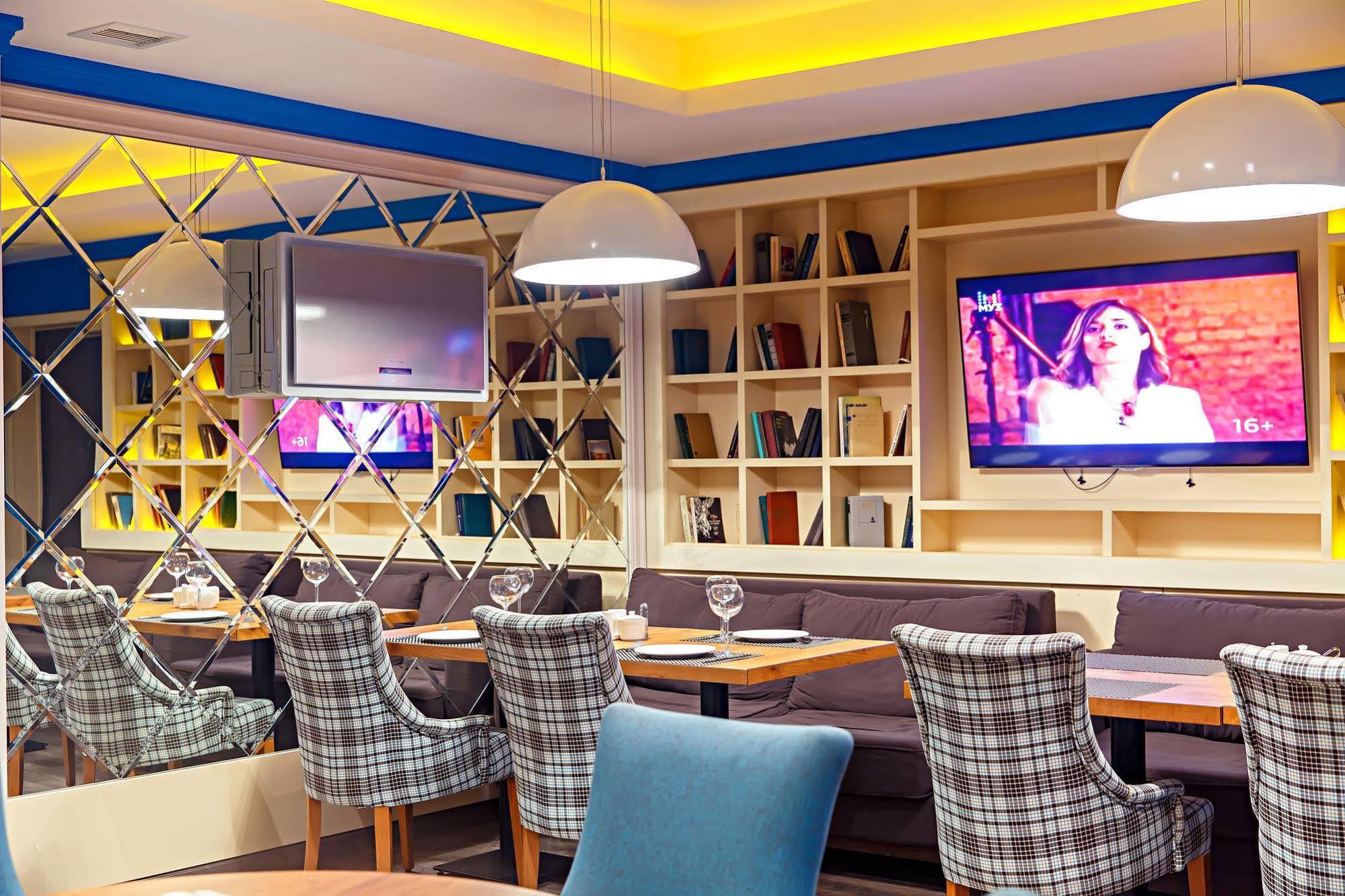 Red Village Hotel Astana Luaran gambar